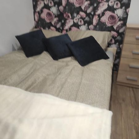 Ferienwohnung Walbrzych Pilsuckiego News Apartament Exterior foto